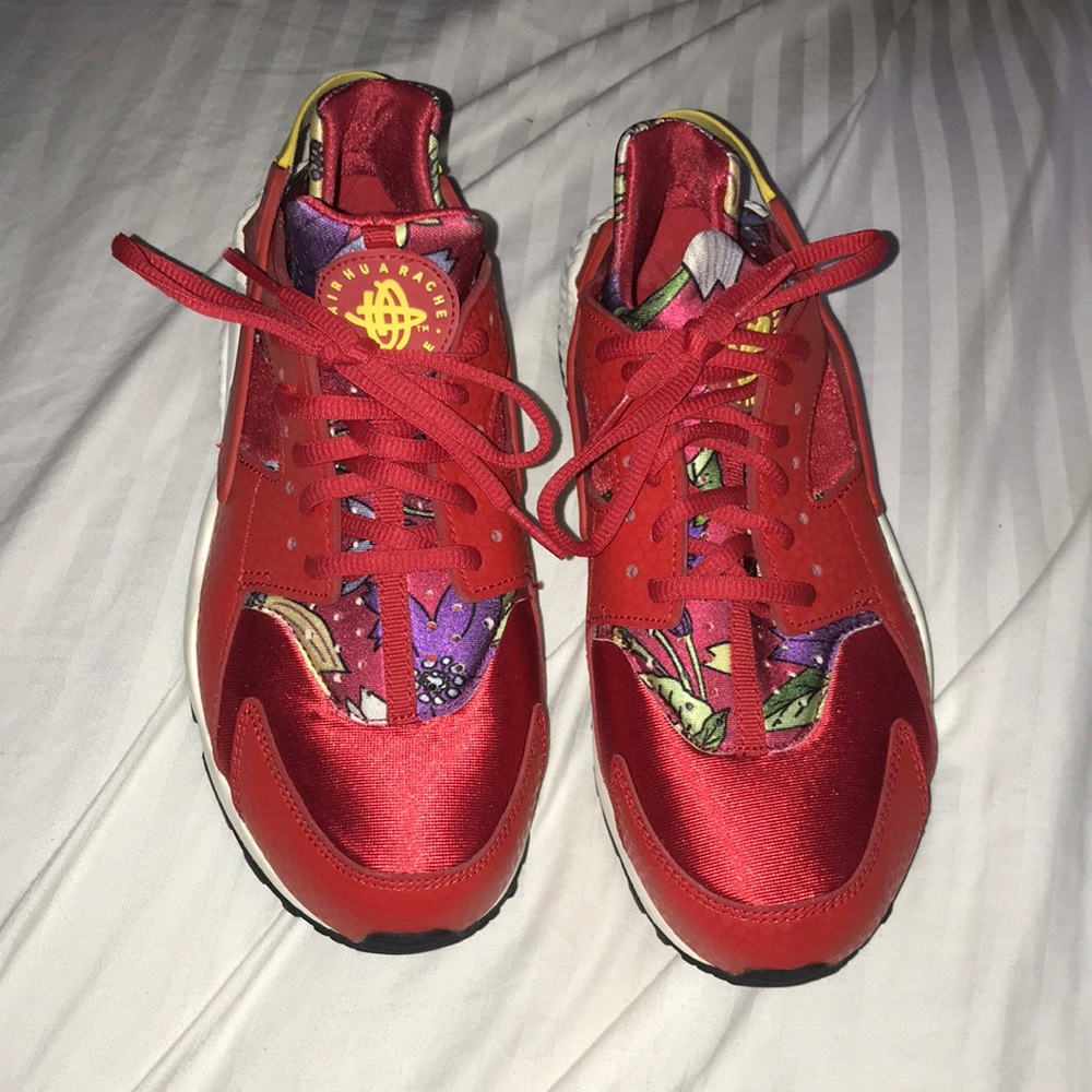 Air Huarache by Nike